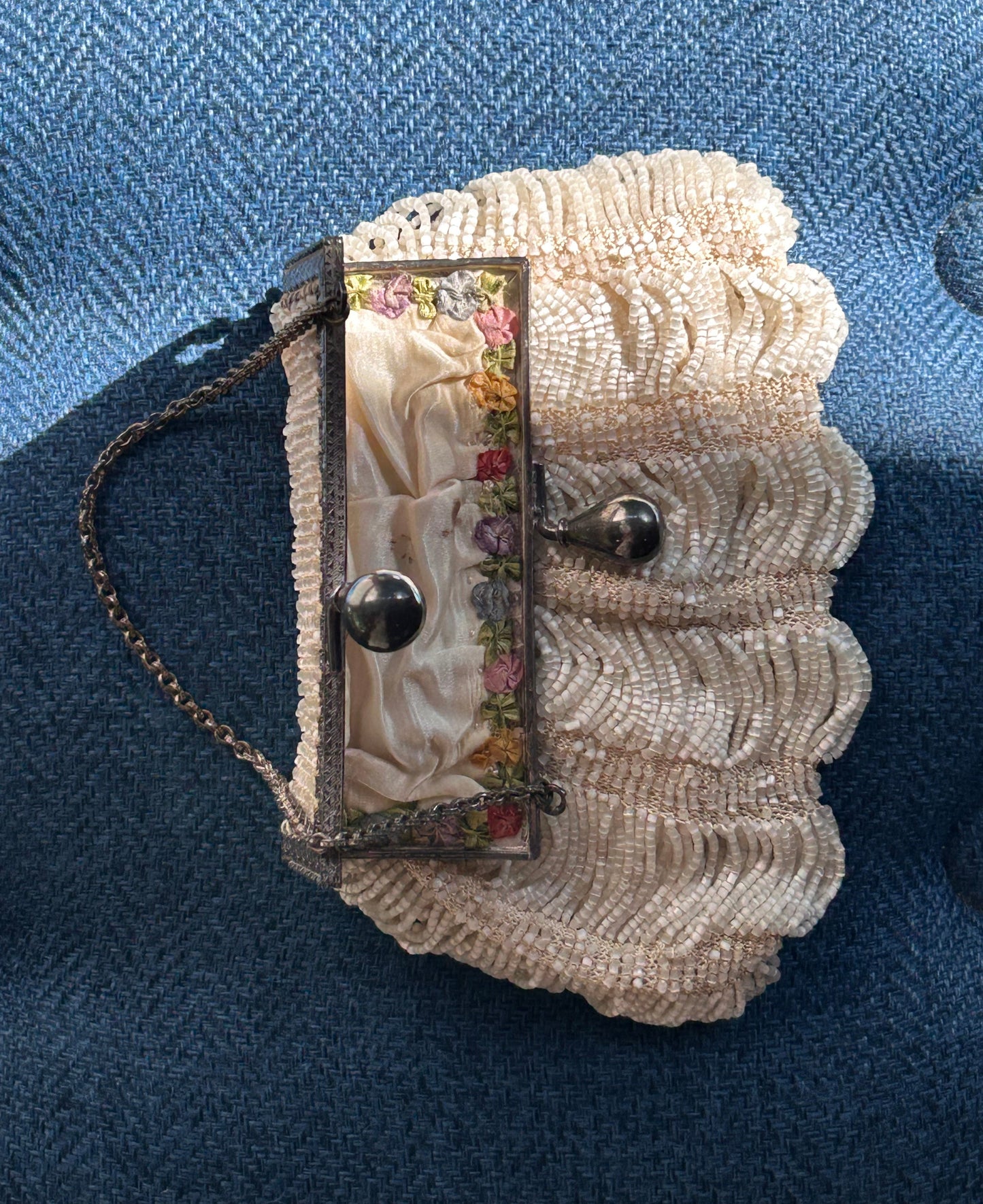 Antique 1920s Pearl Beaded Flapper Purse