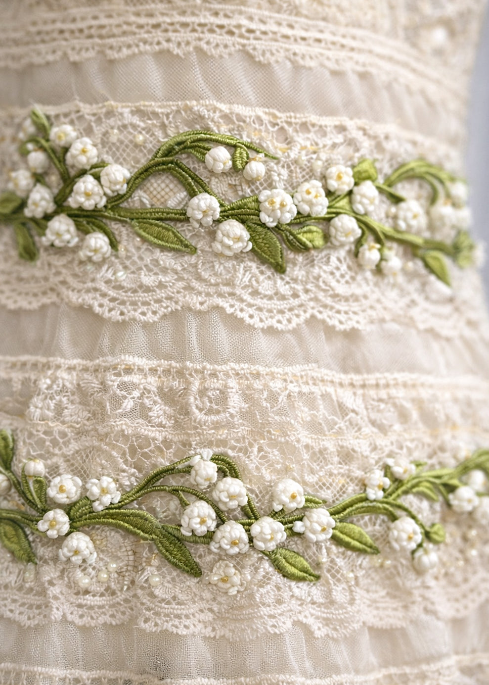 Vintage 1970s Lily of the Valley Lace Dress