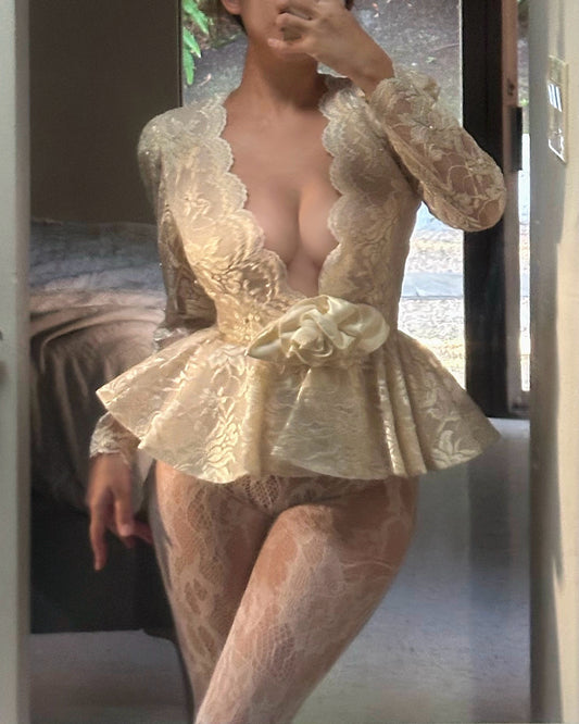 Vintage 1980s Ivoiry Lace Peplum Blazer Top