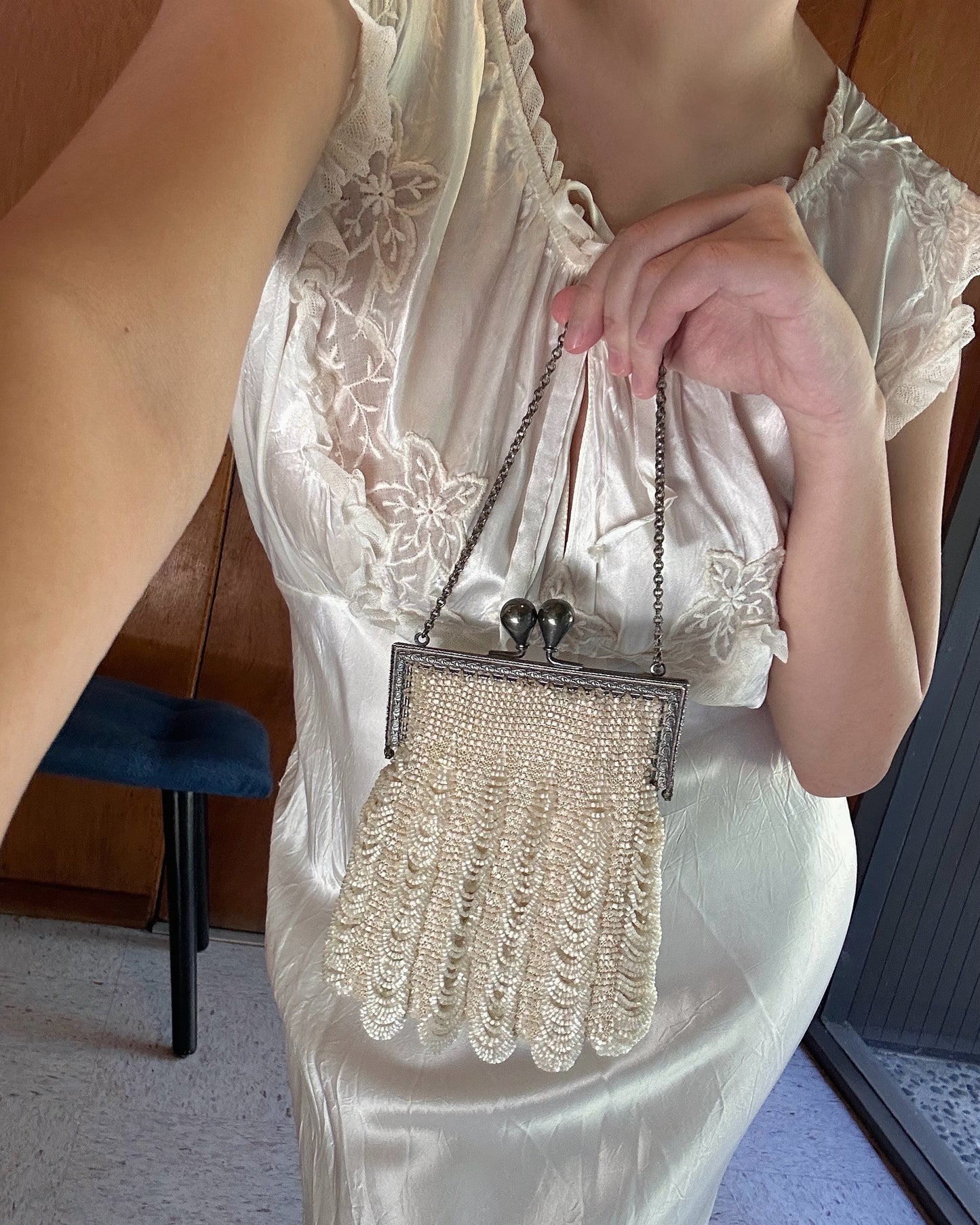 Antique 1920s Pearl Beaded Flapper Purse