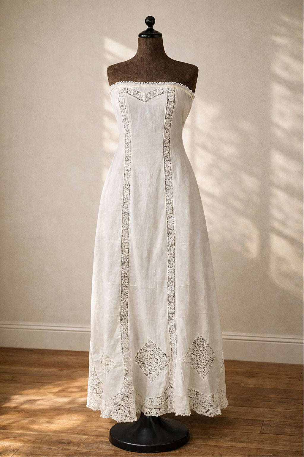 Antique Edwardian White Lace Strapless Dress