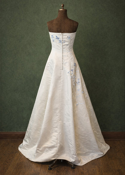 1980s Ivory Satin Embroidered Bridal Gown