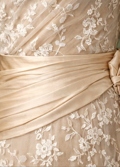 Early 20th-Century Ivory Lace Gown with Silk Sash and Sofi Fur Trim