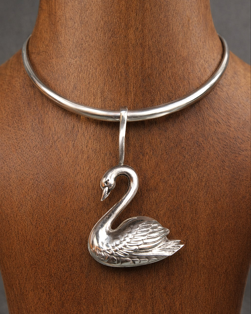 Vintage Silver-Tone Swan Collar Choker
