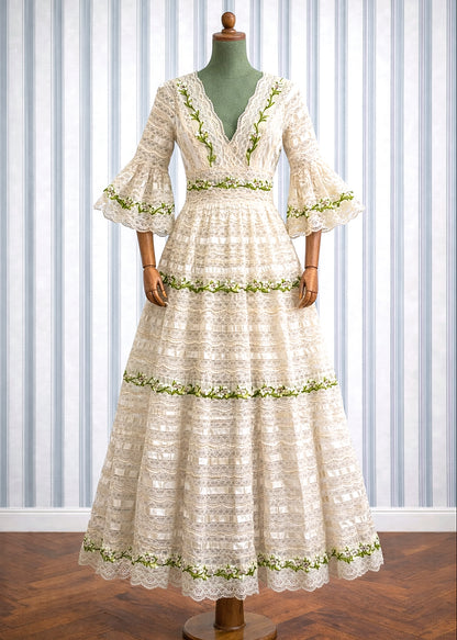 Vintage 1970s Lily of the Valley Lace Dress