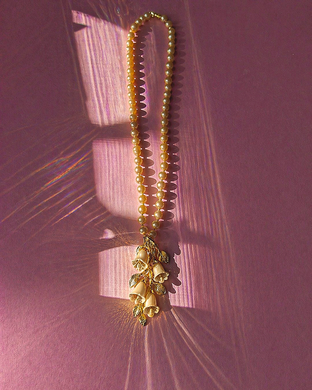 Vintage Pearl Necklace with Floral Pendant in Cream &amp; Gold